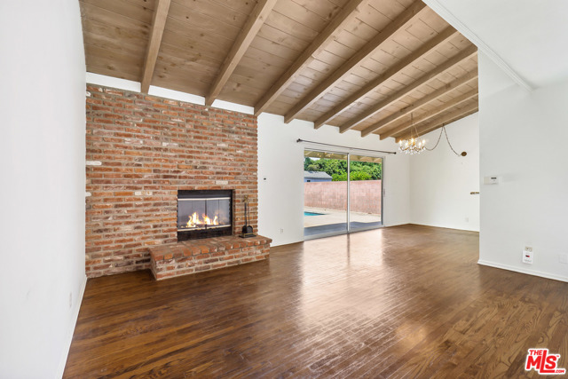 4 Bed Home for Sale in Granada Hills, California