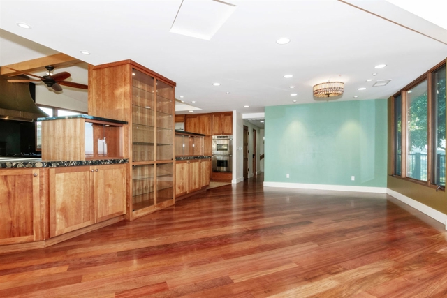 16472 Highland Valley Rd.