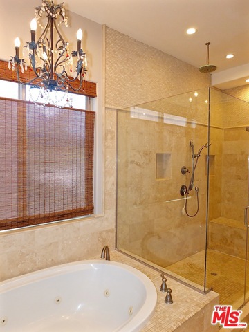 713 JUANITA Avenue, Redondo Beach, California 90277, 3 Bedrooms Bedrooms, ,3 BathroomsBathrooms,Residential,Sold,JUANITA,18338384