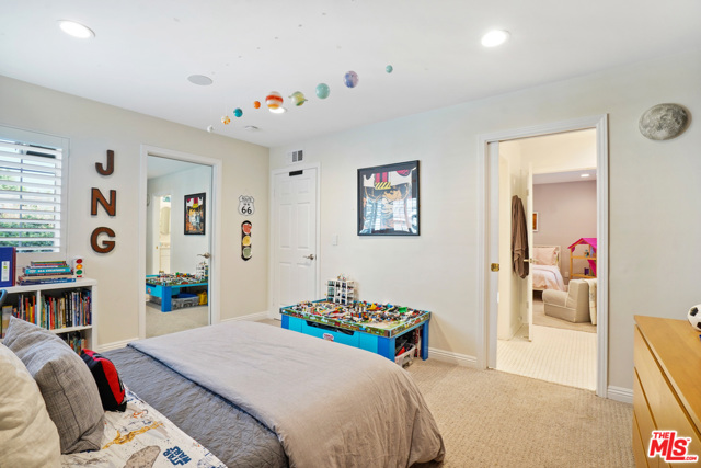 4 Bed Home for Sale in Encino, California