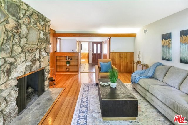 4 Bed Home for Sale in Sherman Oaks, California