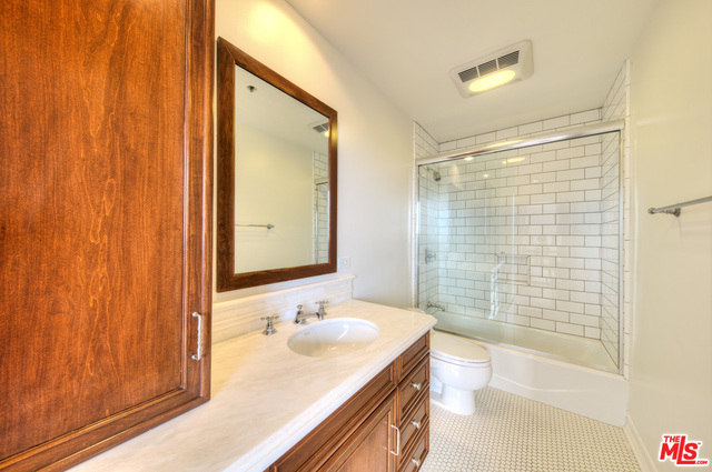 2 Bed Home for Sale in Los Angeles, California