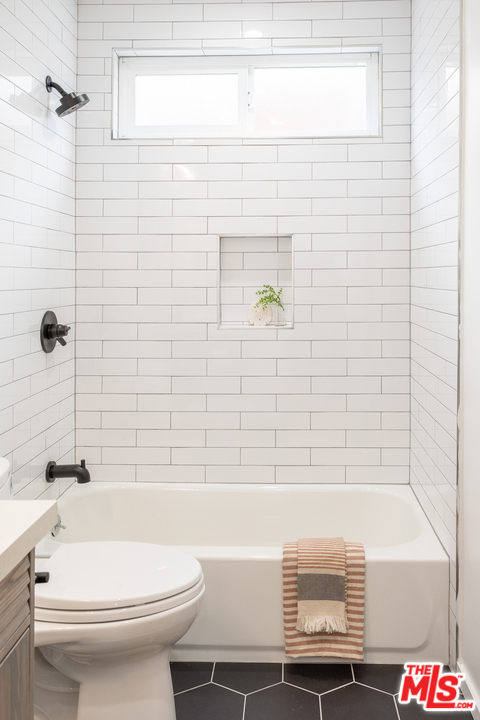 1 Bed Home for Sale in West Hollywood, California