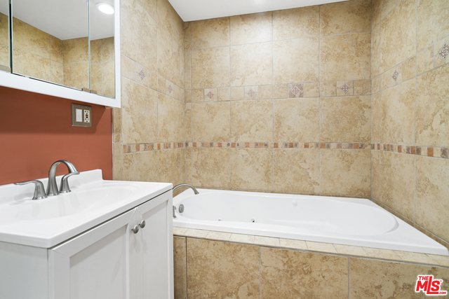 3 Bed Home for Sale in Sherman Oaks, California