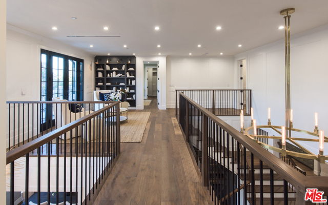 6 Bed Home for Sale in Pacific Palisades, California