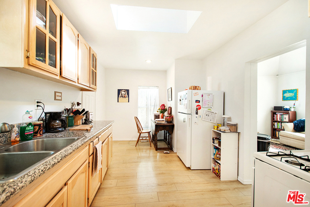  Income Home for Sale in Los Angeles, California