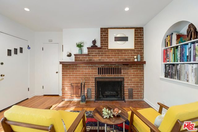 2 Bed Home for Sale in Los Angeles, California