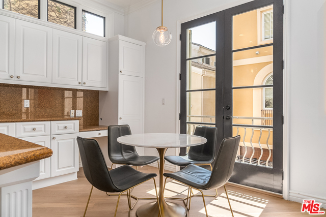 5 Bed Home for Sale in Venice, California