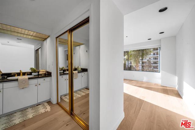 2 Bed Home for Sale in Los Angeles, California