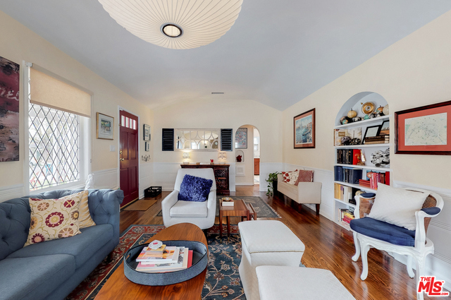 3 Bed Home for Sale in Studio City, California