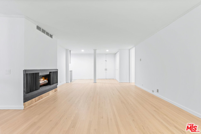 2 Bed Home for Sale in Los Angeles, California