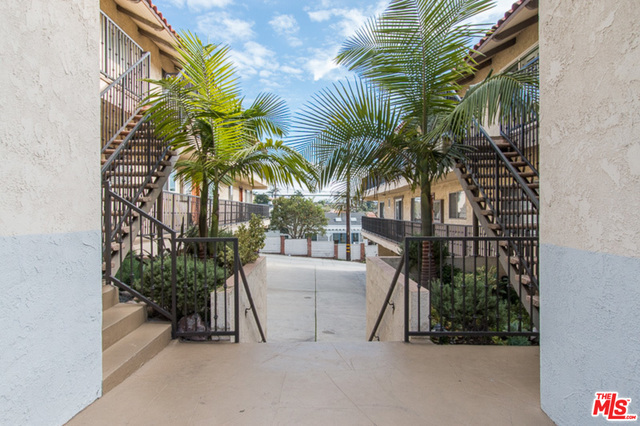 644 MANHATTAN BEACH BLVD, Manhattan Beach, California 90266, 2 Bedrooms Bedrooms, ,1 BathroomBathrooms,Residential,Sold,MANHATTAN BEACH BLVD,18313932