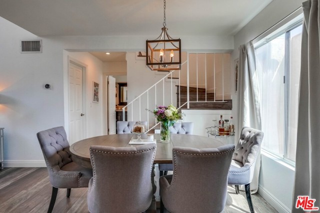 2 Bed Home for Sale in Studio City, California