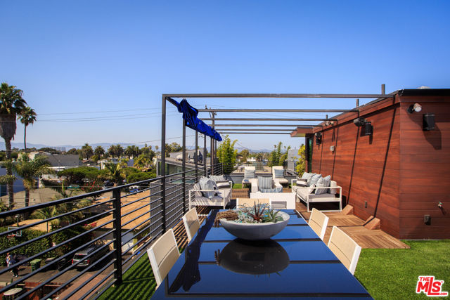 3 Bed Home for Sale in Venice, California
