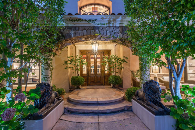 6 Bed Home for Sale in Westlake Village, California