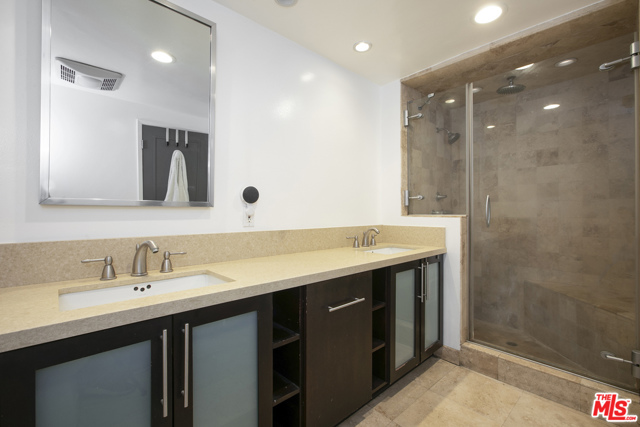 2 Bed Home for Sale in Encino, California