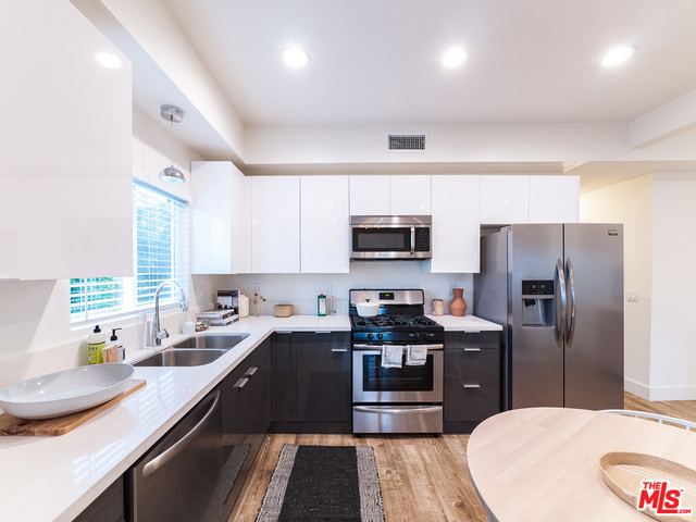  Income Home for Sale in Echo Park, California