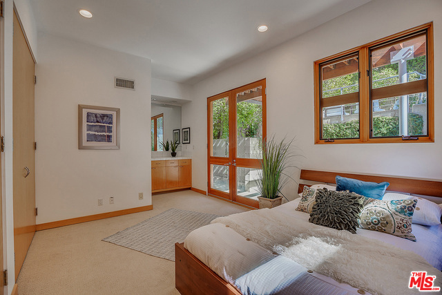 4 Bed Home for Sale in Sherman Oaks, California