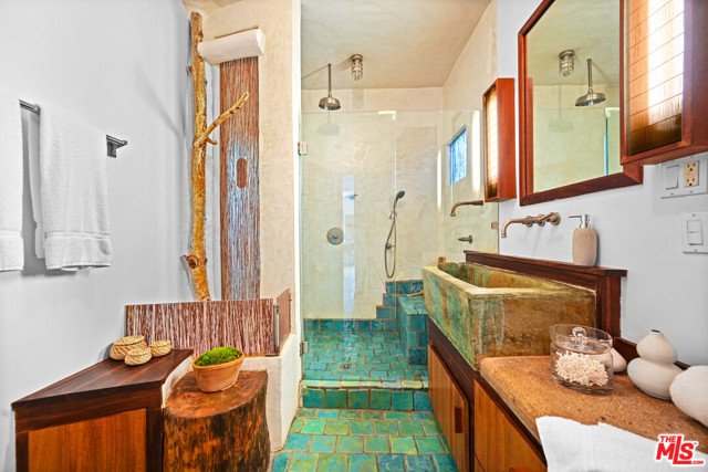 3 Bed Home for Sale in Venice, California