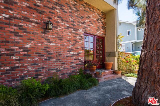 716 BROADWAY, Redondo Beach, California 90277, 3 Bedrooms Bedrooms, ,2 BathroomsBathrooms,Residential,Sold,BROADWAY,17227930