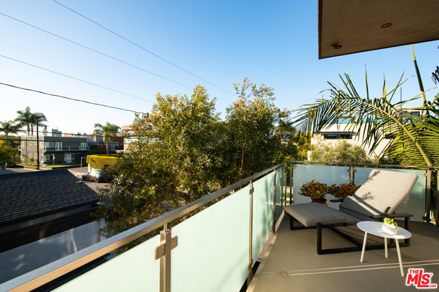 3 Bed Home for Sale in Venice, California