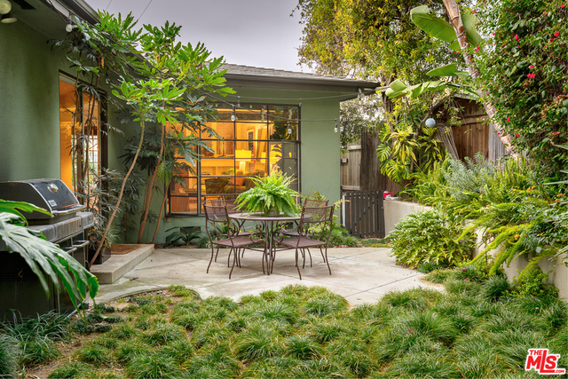 2 Bed Home for Sale in Los Angeles, California