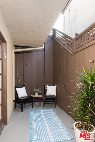 1 Bed Home for Sale in West Hollywood, California