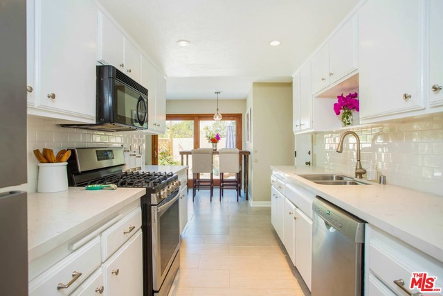 2607 RINDGE Lane, Redondo Beach, California 90278, 3 Bedrooms Bedrooms, ,2 BathroomsBathrooms,Residential,Sold,RINDGE,17272002