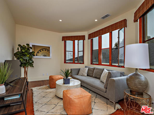 473 34TH Street, Manhattan Beach, California 90266, 3 Bedrooms Bedrooms, ,4 BathroomsBathrooms,Residential,Sold,34TH,19472490