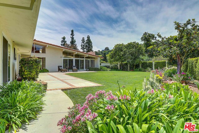 5465 MIDDLECREST Road, Rancho Palos Verdes, California 90275, 4 Bedrooms Bedrooms, ,2 BathroomsBathrooms,Residential,Sold,MIDDLECREST,19465646