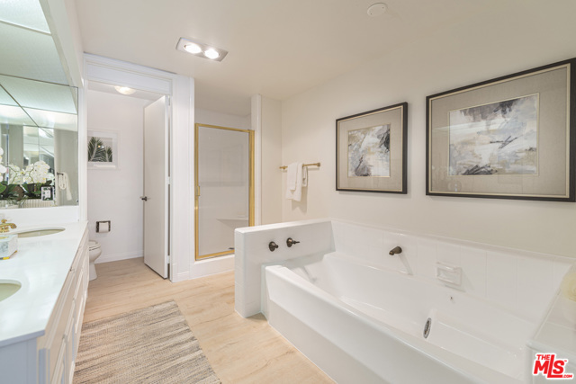 2 Bed Home for Sale in Los Angeles, California