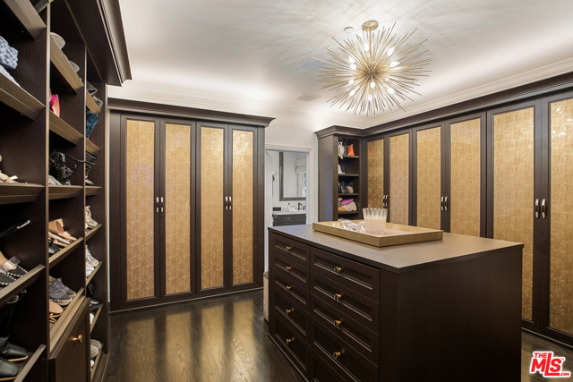 5 Bed Home for Sale in Beverly Hills, California