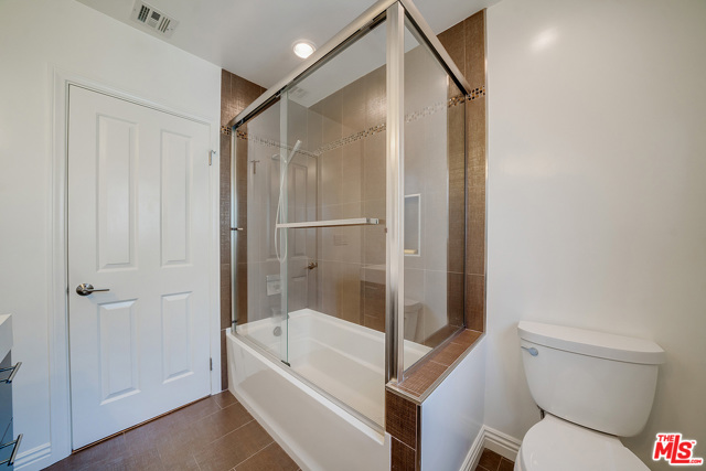 3 Bed Home for Sale in Burbank, California