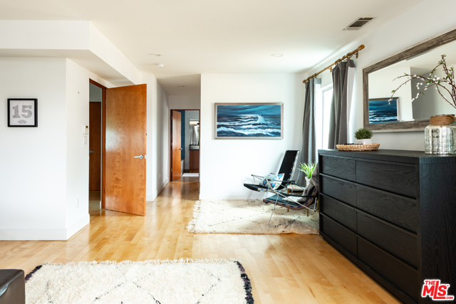 4 Bed Home for Sale in Venice, California