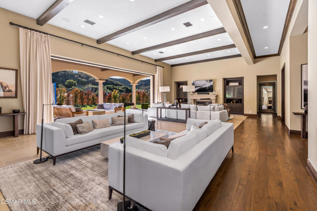 4 Bed Home for Sale in Thousand Oaks, California