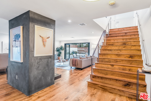 4 Bed Home for Sale in Venice, California