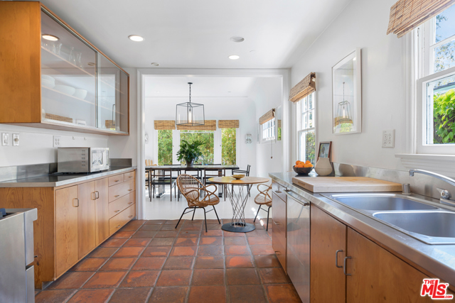 3 Bed Home for Sale in Venice, California