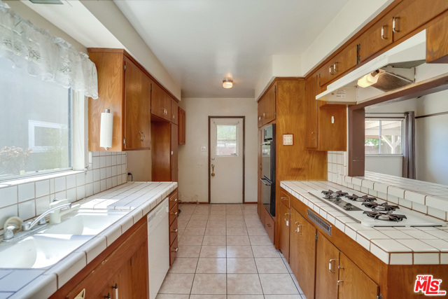 3 Bed Home for Sale in Granada Hills, California