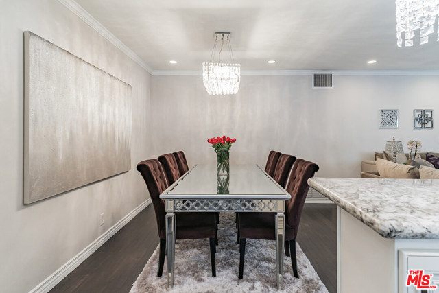 2 Bed Home for Sale in Sherman Oaks, California