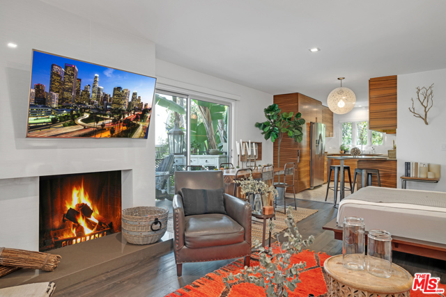  Home for Sale in Los Angeles, California