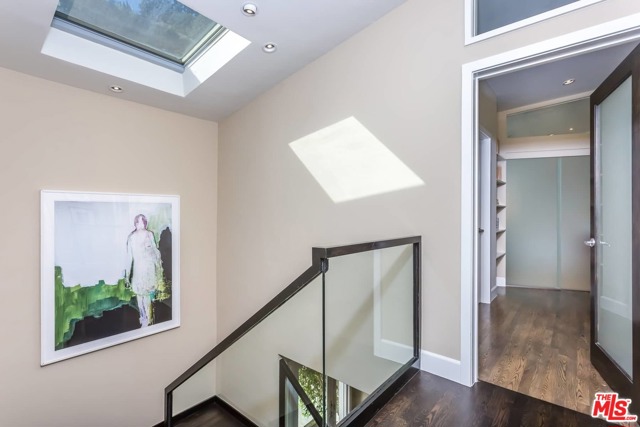 4 Bed Home for Sale in Los Angeles, California