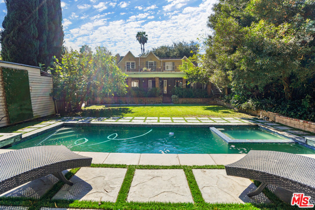 3 Bed Home for Sale in Los Angeles, California