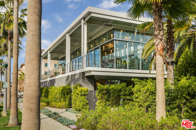 2 Bed Home for Sale in Playa Vista, California