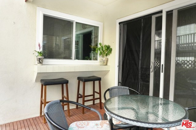 2 Bed Home for Sale in Culver City, California