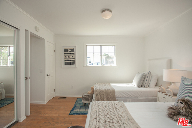 1923 ROCKEFELLER Lane, Redondo Beach, California 90278, 2 Bedrooms Bedrooms, ,2 BathroomsBathrooms,Residential,Sold,ROCKEFELLER,18396612