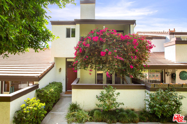 Photo of 17151 PALISADES Circle, Pacific Palisades, CA 90272