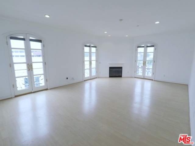 3 Bed Home for Sale in Beverly Hills, California