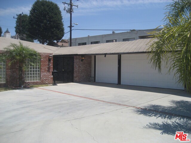 6536 SPRINGPARK Avenue,Los Angeles,CA 90056, USA