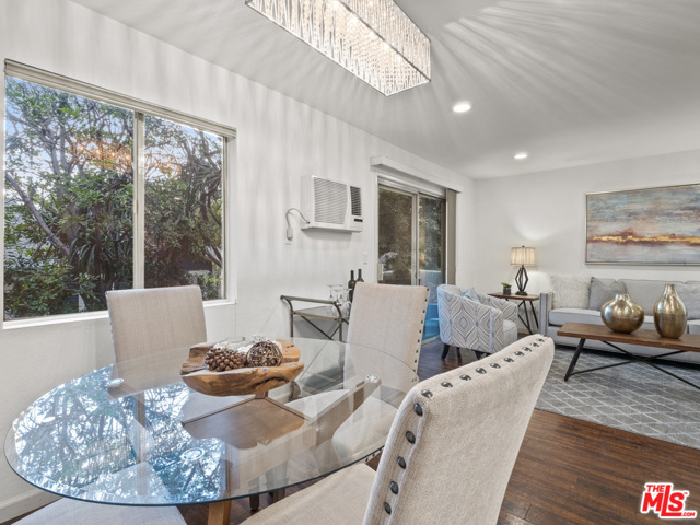 1 Bed Home for Sale in Los Angeles, California