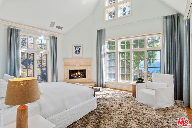 4 Bed Home for Sale in Malibu, California